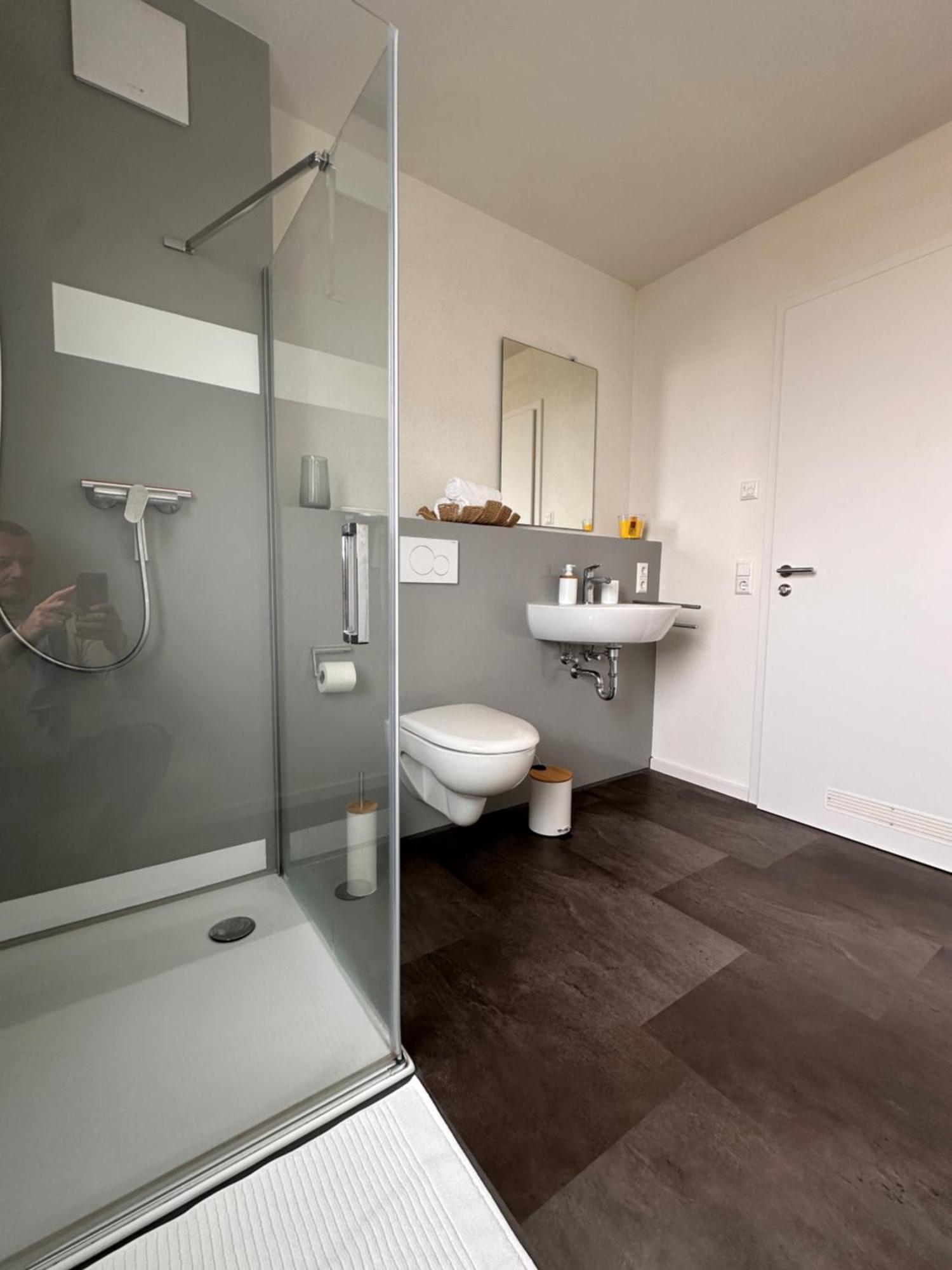 Appartamento Amao-Sepia I 86Qm I King-Size Beds I Netflix I Privat Balcony I Free Parking I Near Europapark Rheinhausen Esterno foto